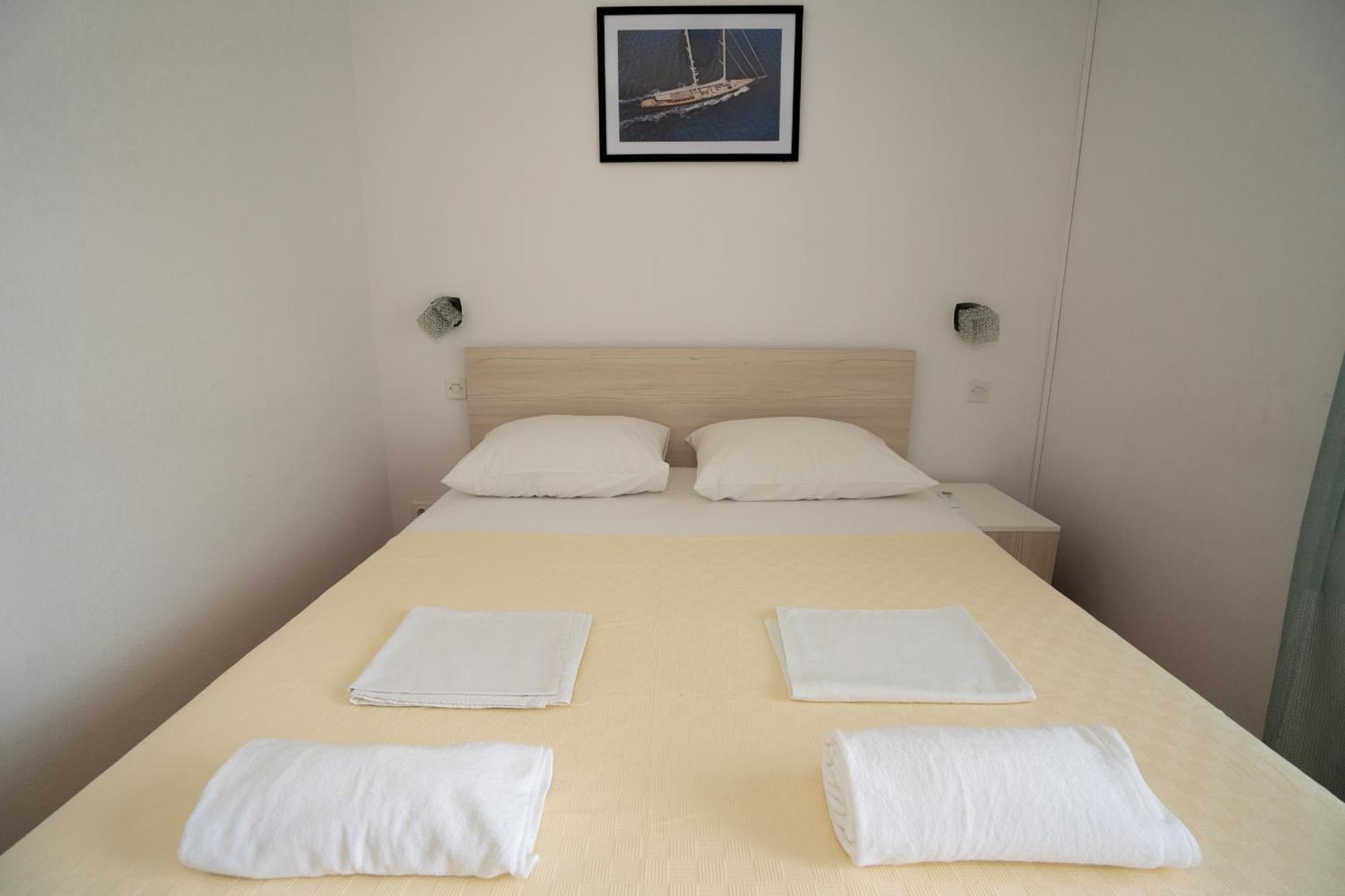 Apartmani Vidusin Novalja Eksteriør billede
