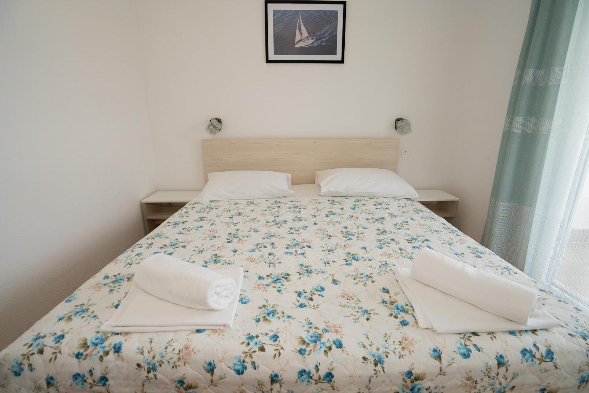 Apartmani Vidusin Novalja Eksteriør billede