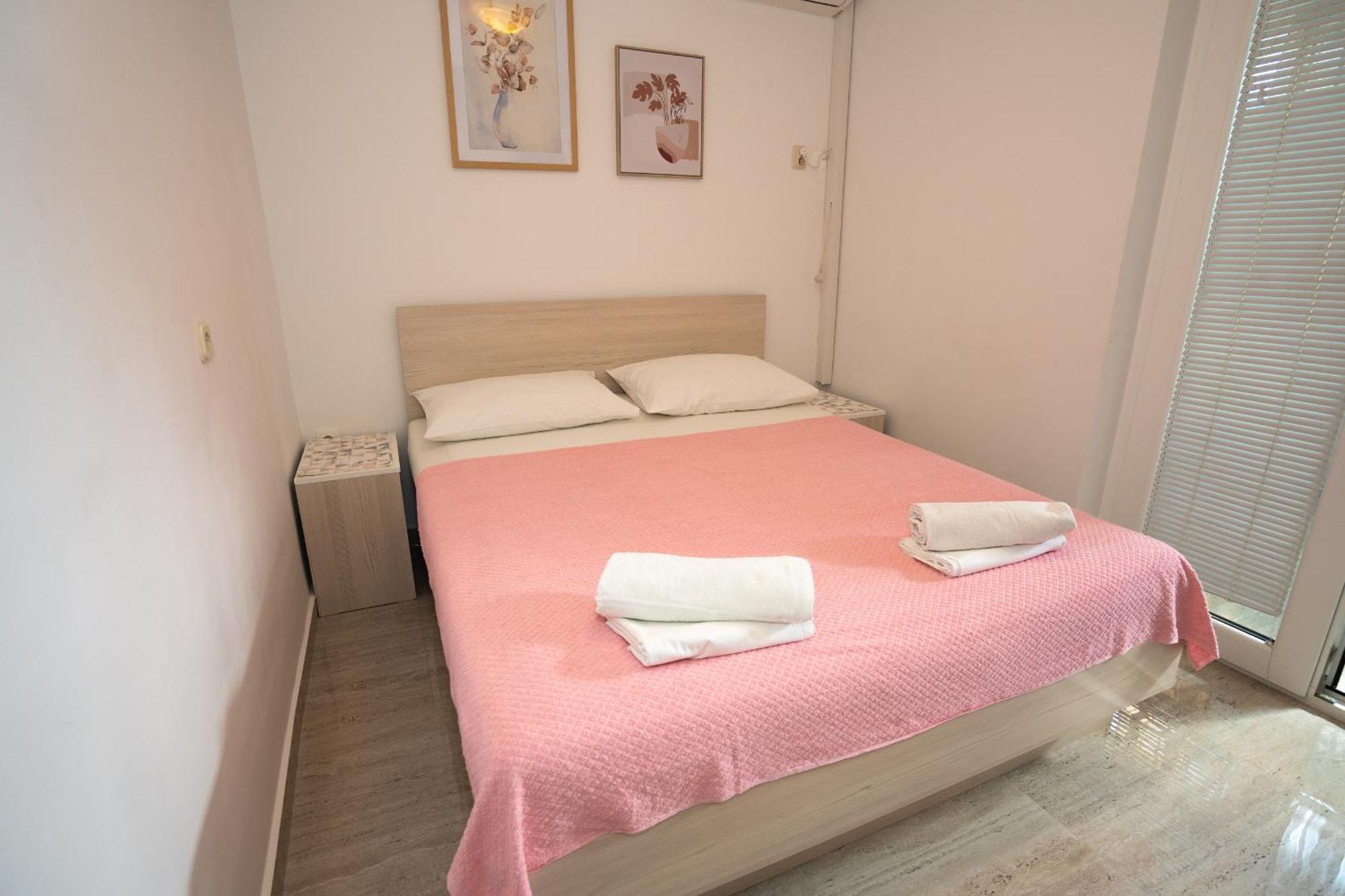 Apartmani Vidusin Novalja Eksteriør billede