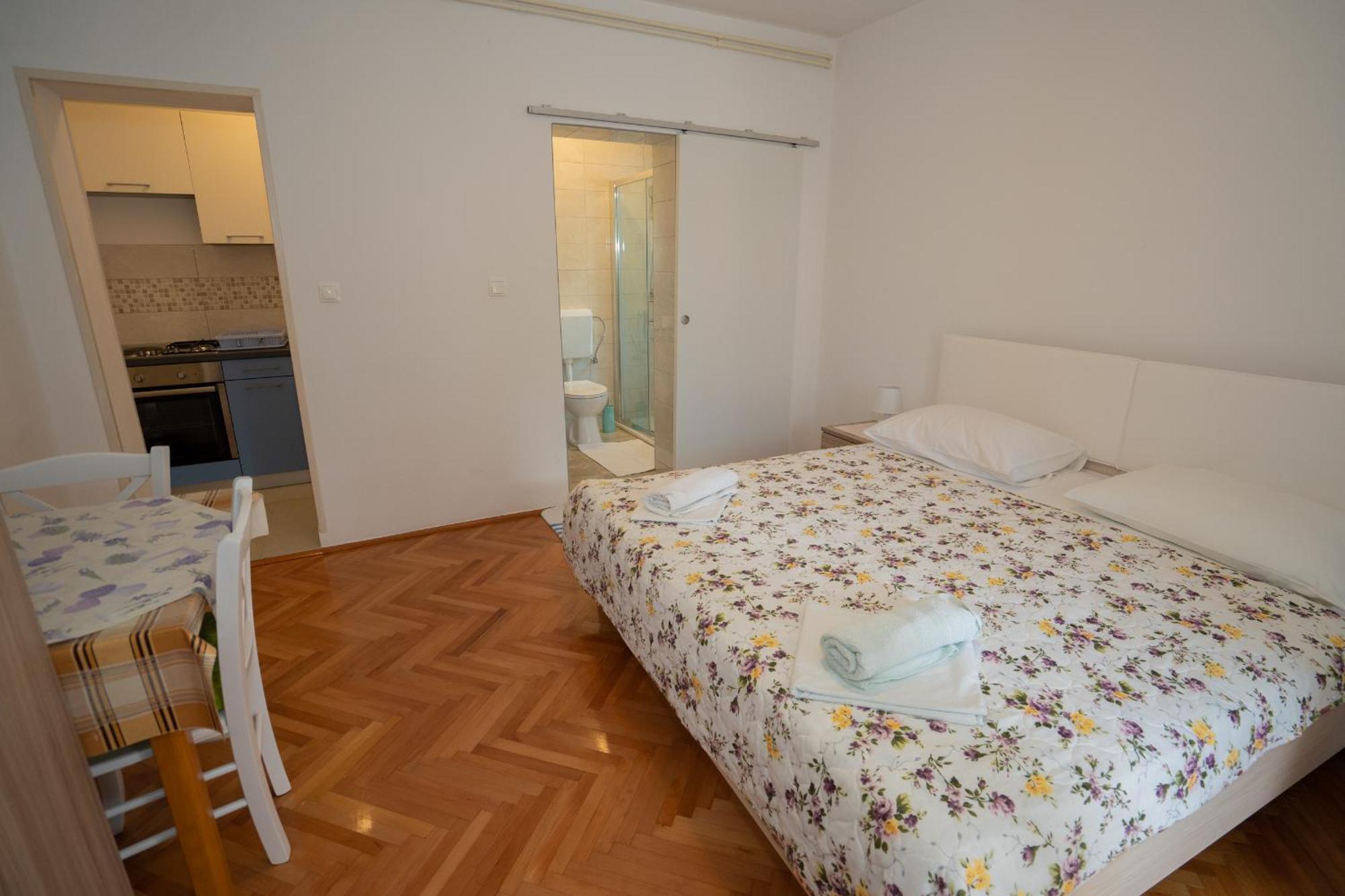 Apartmani Vidusin Novalja Eksteriør billede
